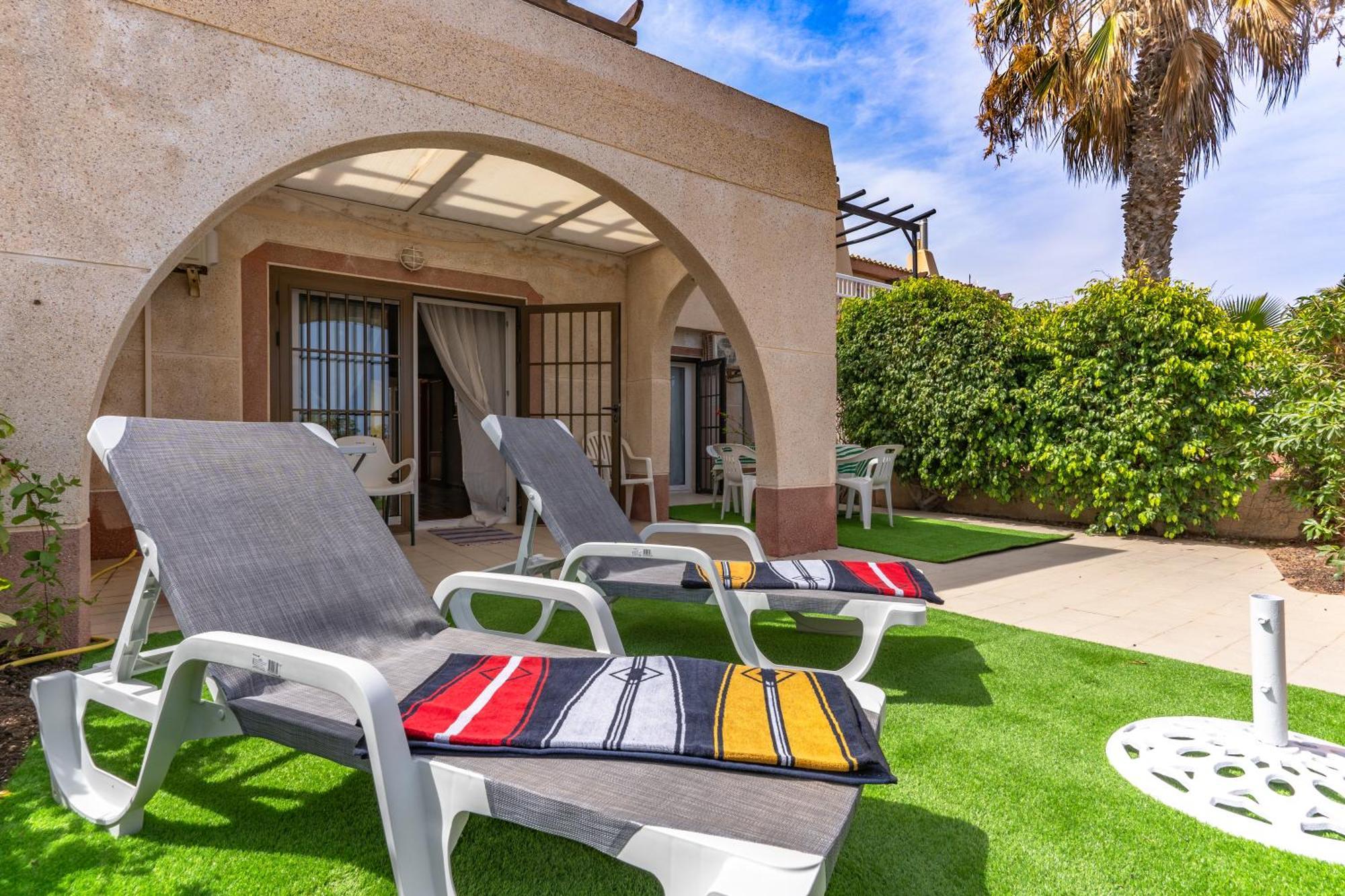 Beachhouse Playa R&R Roquetas de Mar Exterior photo